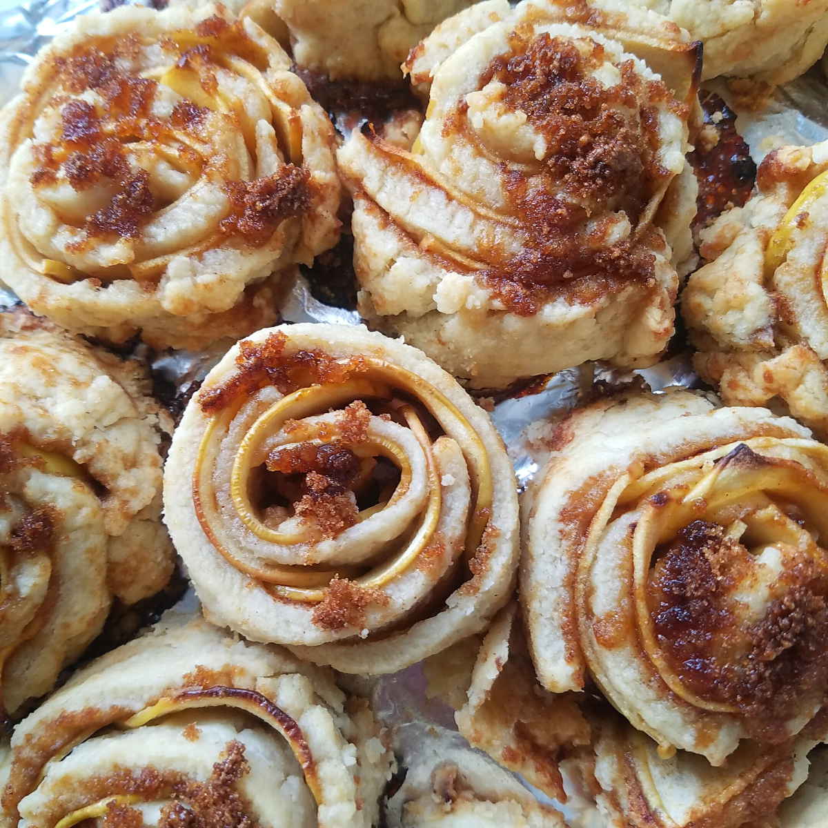 vegan apple pie crust roses