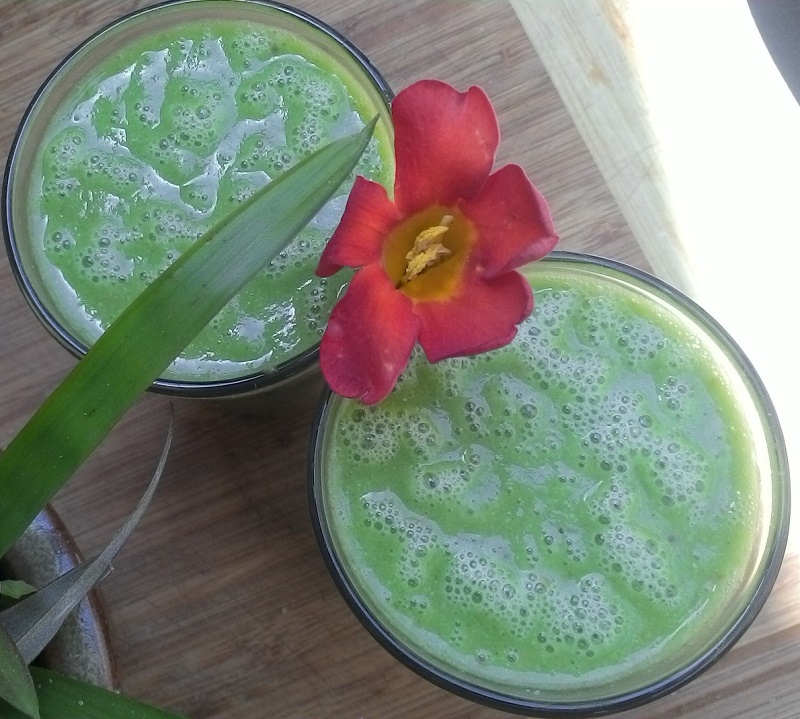 pineapple spinach smoothie from the top