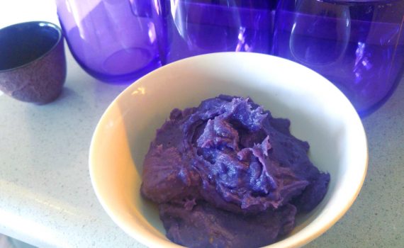 Vegan purple mashed potatoes
